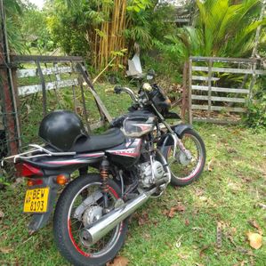 Bajaj CT100 2017 - Image 2