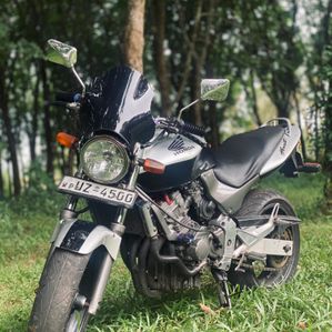 Honda Hornet 2.0 2007 - Image 2