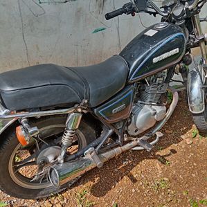 Suzuki GN 125 2001 - Image 3