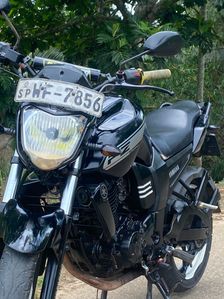 Yamaha FZ V1 2011