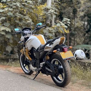 Yamaha FZ S 2015 - Image 2