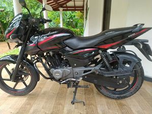 Bajaj Pulsar 150 2017