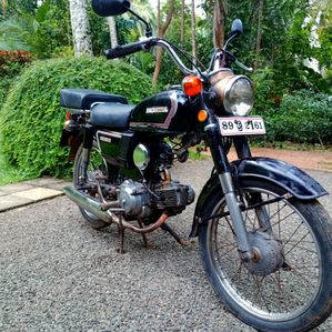 Honda CD 90 1982 - Image 2