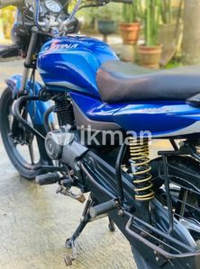 Bajaj Platina 100 2016