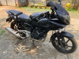 Bajaj Pulsar 220F 2014