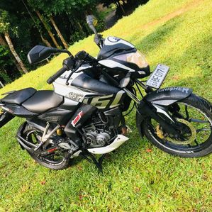 Bajaj Pulsar N160 BFG 2017 - Image 2