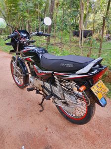 Bajaj CT100 2005