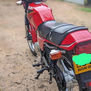 Suzuki GS 125 1998 - Image 3