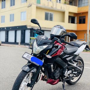 Bajaj Pulsar NS200 2018 - Image 2