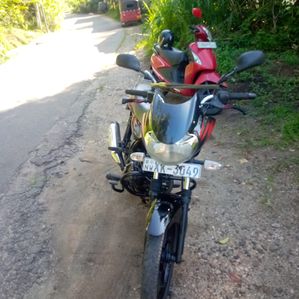 Bajaj Discover 2012 - Image 2