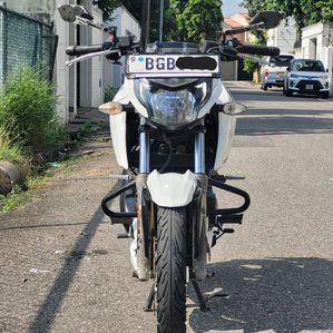 TVS Apache RTR 200 4V 2018 - Image 2