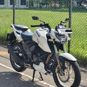 TVS Apache RTR 200 4V 2018 - Image 3