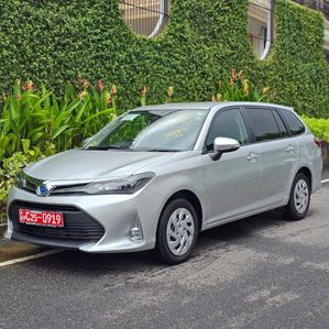 Toyota Corolla Fielder G 2024 - Image 2