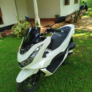 Honda PCX 2024 - Image 2