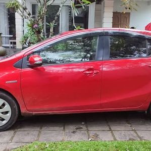 Toyota Aqua 2013 - Image 2