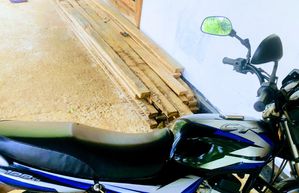 Bajaj CT100 2024