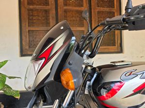 Bajaj CT100 2024