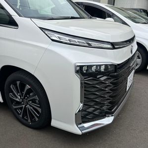 Toyota Voxy 2025 - Image 3