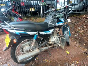 Bajaj CT100 2006