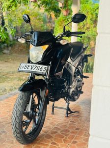 Honda CB Hornet Dual Disk 2016
