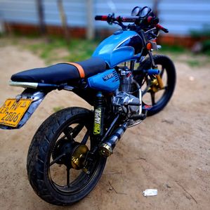 Honda CG125 2004 - Image 2