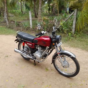 Honda CG125 1979 - Image 2