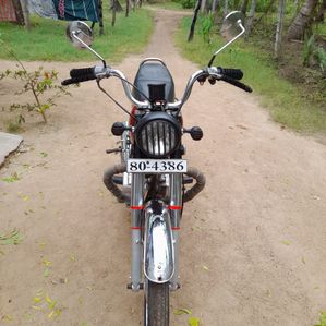 Honda CG125 1979 - Image 3