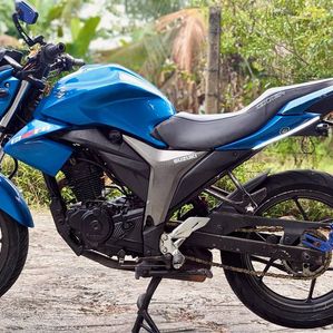 Suzuki Gixxer 2015 - Image 2