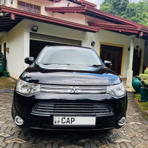 Mitsubishi Outlander 2013 - Image 2