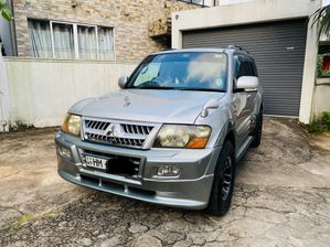 Mitsubishi Pajero 1999 v75 for sale in Colombo, Colombo