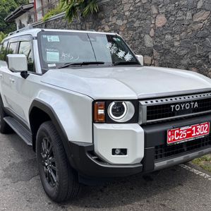 Toyota Land Cruiser Prado TRJ250 2025 - Image 2