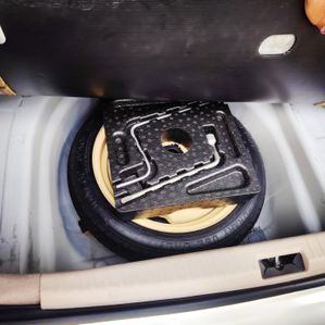 Toyota Premio 2013 - Image 4