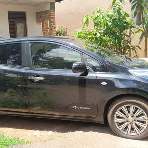 Nissan Leaf 2014 - Image 2