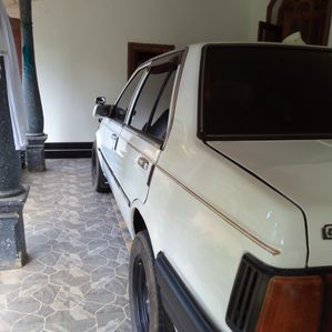 Nissan Sunny 1985 - Image 2