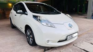 Nissan Leaf Tekna 4 Way 2014 for sale