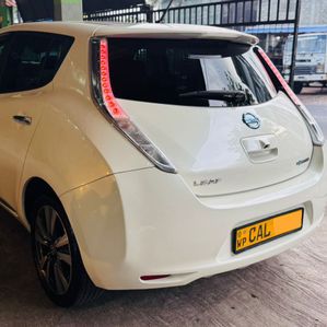 Nissan Leaf Tekna 4 Way 2014 - Image 4
