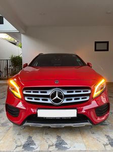 Mercedes Benz GLA 200 AMG Premium 2015 for sale in Colombo, Colombo