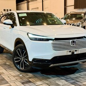Honda Vezel Z Package 2024 - Image 2
