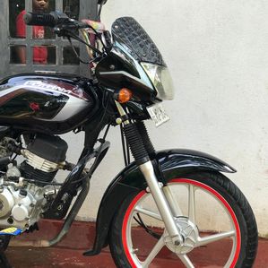 Bajaj Platina 2012 - Image 2