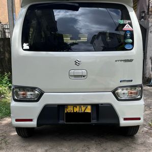 Suzuki Wagon R Stingray Full Options 2018 - Image 2
