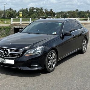 Mercedes Benz E300 Executive Edition 2014 - Image 3