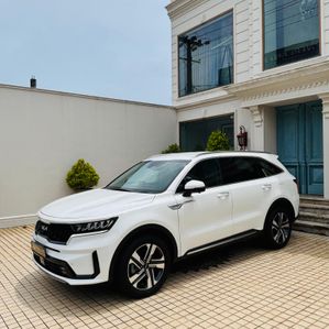 Kia Sorento Premium 2024 - Image 3