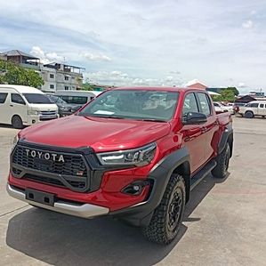 Toyota Hilux GR Sport 2025 - Image 2