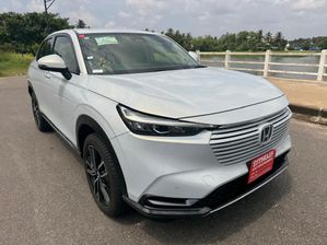 Honda Vezel Z brand new 2025