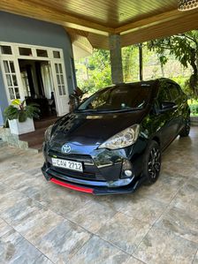 Toyota Aqua 2014 for sale in Gampaha, Gampaha
