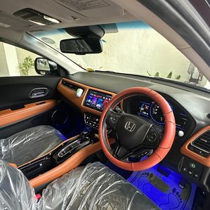 Honda Vezel Z Grade Orange Pack 2014 - Image 3