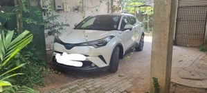 Toyota CHR 2017 Hybrid for sale in Kalutara, Kalutara