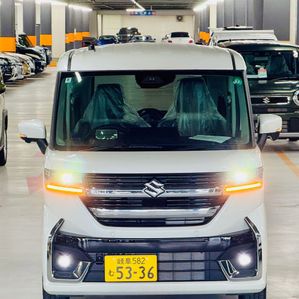 Suzuki Spacia Custom Z XS Premium 2024 - Image 2