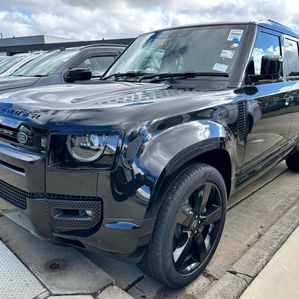 Land Rover Defender HSE dynamic 2025 - Image 2