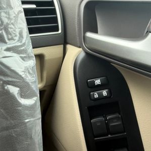 Toyota Land Cruiser Prado FULLY LOADED 2023 - Image 3